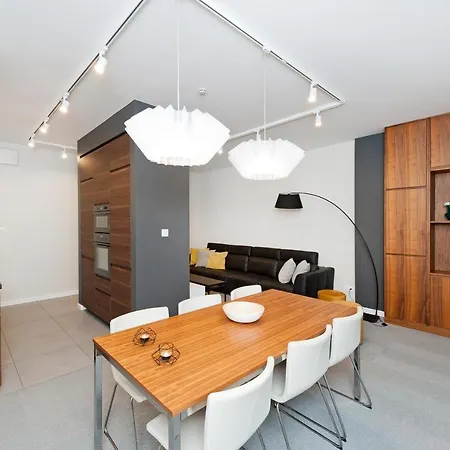 Premium In Novum Center Near The Train Station By Sun & Snow * Krakow
